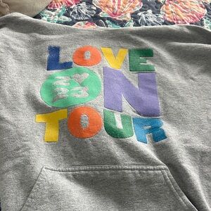 'Love On Tour'  Taylor Swift Hoodie